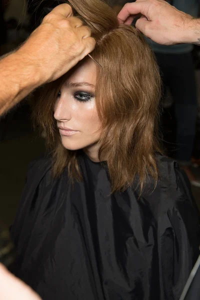 Look 19